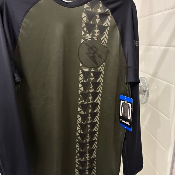 Black and gray Long rash guard - Picture 4 of 8
